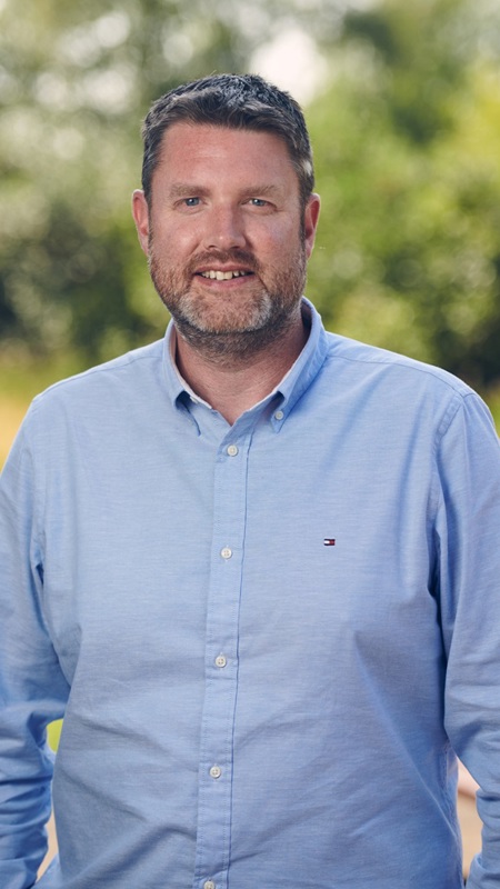 Photo of Andrew Carey