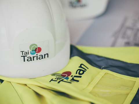 Tai Tarian hard hat and high viz