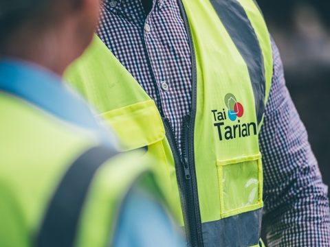 Tai Tarian staff in high viz